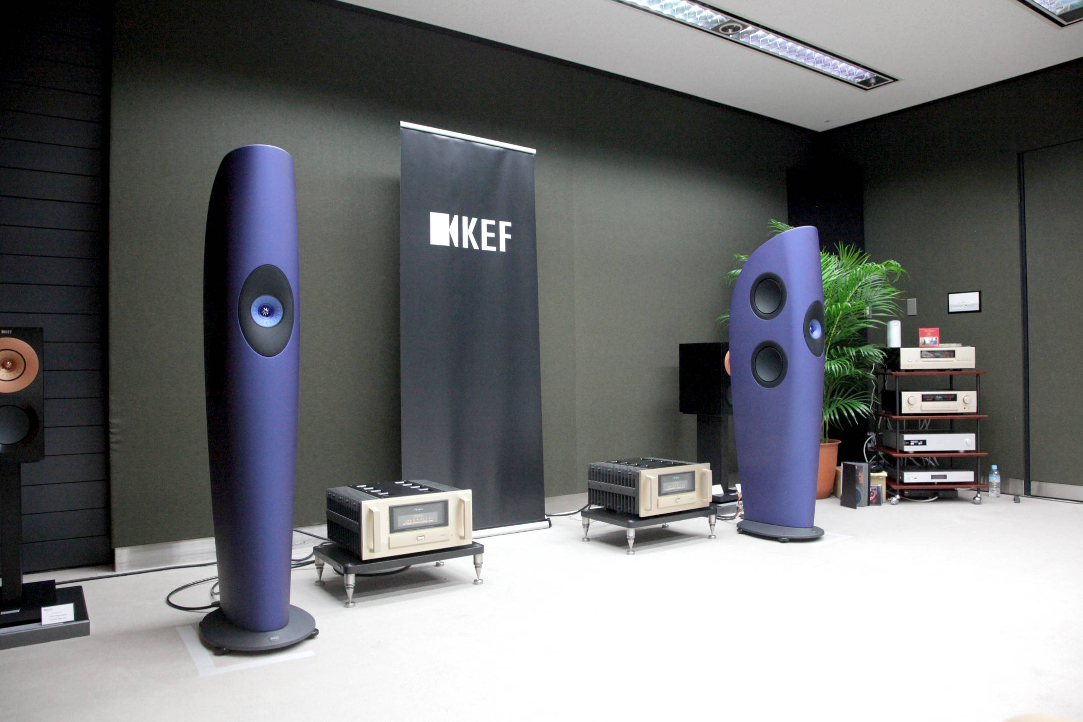 KEF Blade One Meta